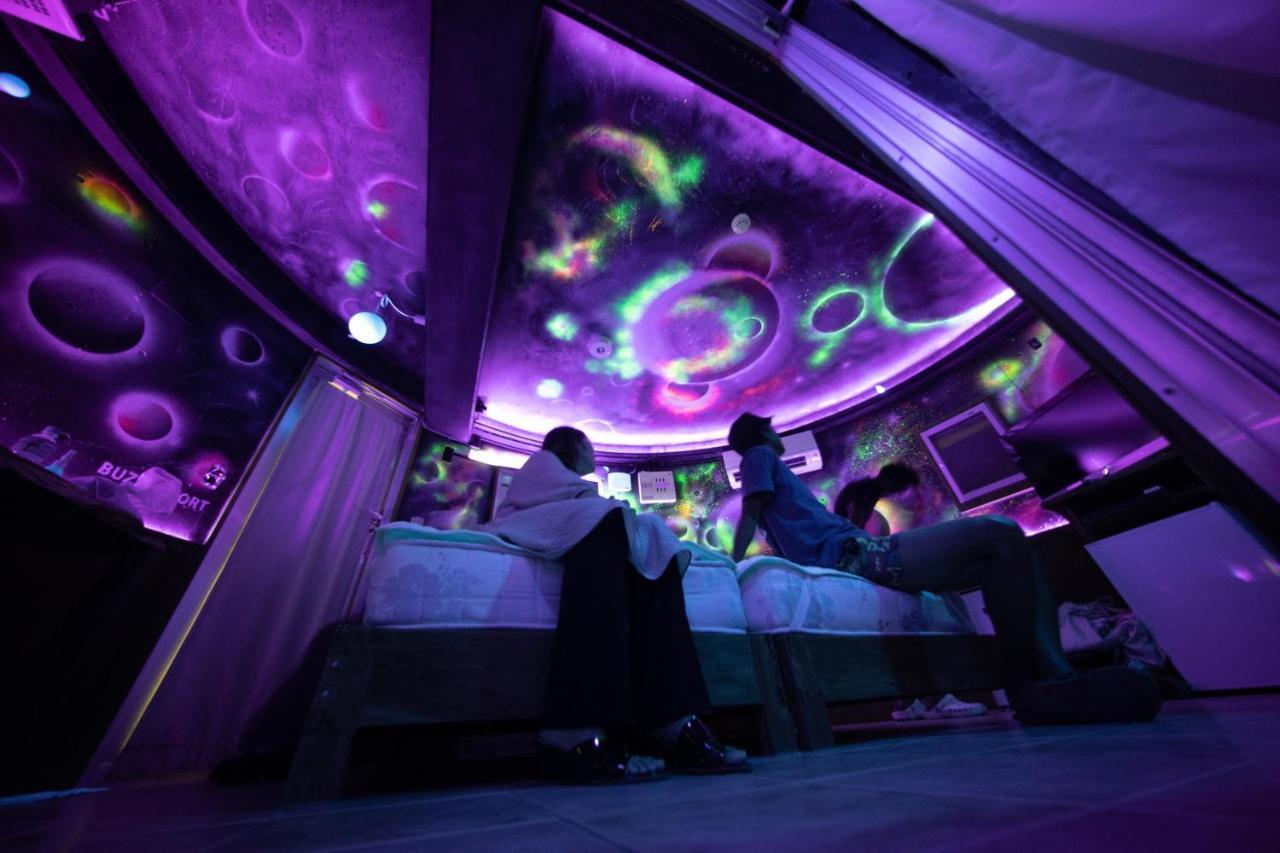 Buzz Resort Онна Экстерьер фото